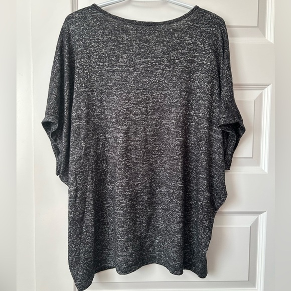 Quince Charcoal Heathered Dropped Shoulder Short Sleeve Top - Picture 4 of 4